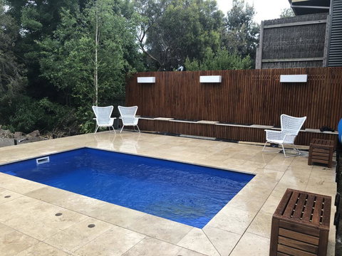 Victorian Beach House - Accommodation Broadbeach 2