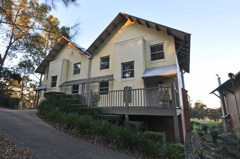 Villa 4br Vignerons Lodge Resort Condo Located Within Cypress Lakes Resort (nothing Is More Central) - Accommodation Broadbeach 1