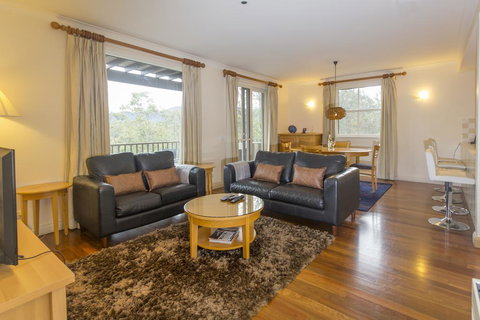 Villa Grenache - Accommodation Broadbeach 0