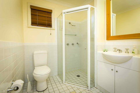 Villa Grenache - Accommodation Broadbeach 3