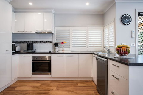 Villa Vanzetta - Accommodation Broadbeach 2