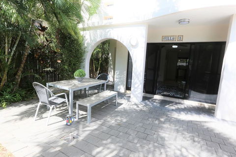 Villa Via Veneto - Accommodation Broadbeach 1