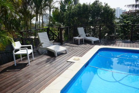 Villa With Views & Pool - Accommodation Broadbeach 1