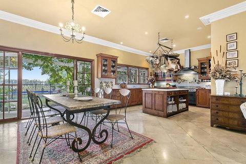 Vinden Estate Homestead - Accommodation Broadbeach 0