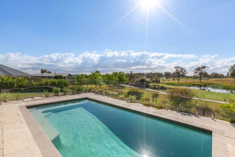 Vintage On The 8th - Accommodation Broadbeach 0