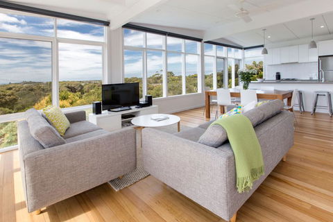 Vision Ave - Accommodation Broadbeach 0