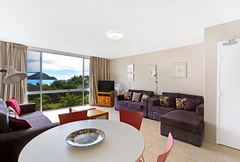 Voyager Close, Shoalhaven, Unit 01, 28 - Accommodation Broadbeach 3