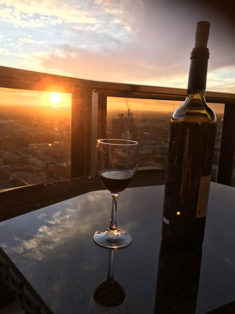 VUE Penthouse On King William - Accommodation Broadbeach 2