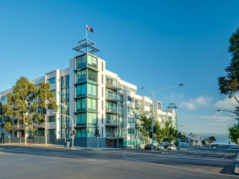 Waterfront (Yarra St) By Gold Star Stays - Accommodation Broadbeach 0