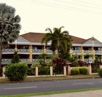 Waterfront Terraces - Accommodation Broadbeach