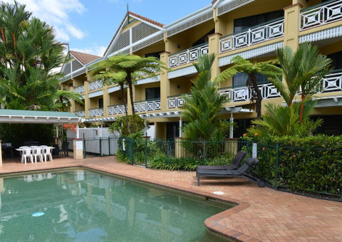 Waterfront Terraces - Accommodation Broadbeach 1