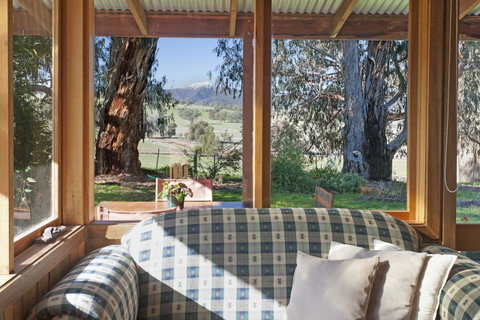 Bluegum Ridge Cottages - Accommodation Broadbeach 19