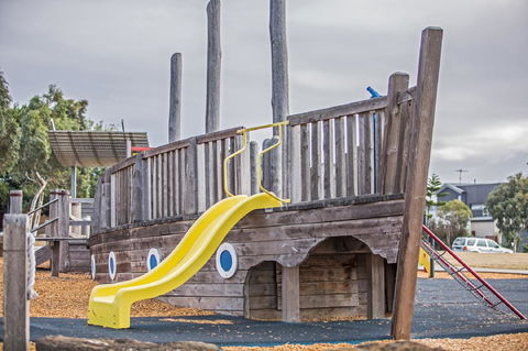 Nautical Rise Torquay - Accommodation Broadbeach 32