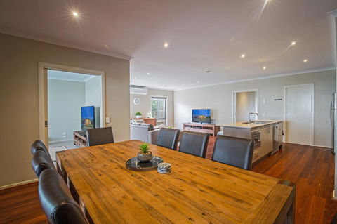 Nautical Rise Torquay - Accommodation Broadbeach 9