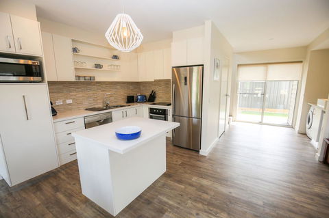 Amber Mist Villa Two - Accommodation Broadbeach 8