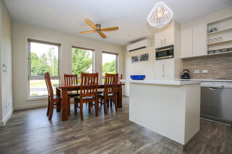 Amber Mist Villa Two - Accommodation Broadbeach 17