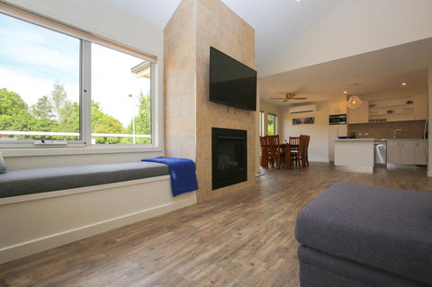 Amber Mist Villa Two - Accommodation Broadbeach 14