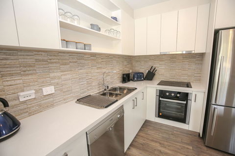 Amber Mist Villa Two - Accommodation Broadbeach 16