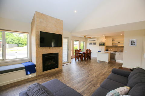 Amber Mist Villa Two - Accommodation Broadbeach 21