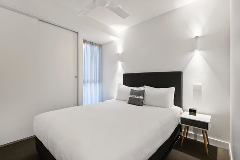 District Apartments Fitzroy - Accommodation Broadbeach 11