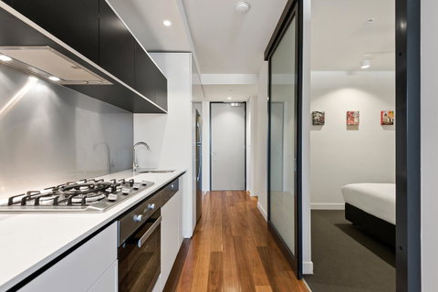 District Apartments Fitzroy - Accommodation Broadbeach 17
