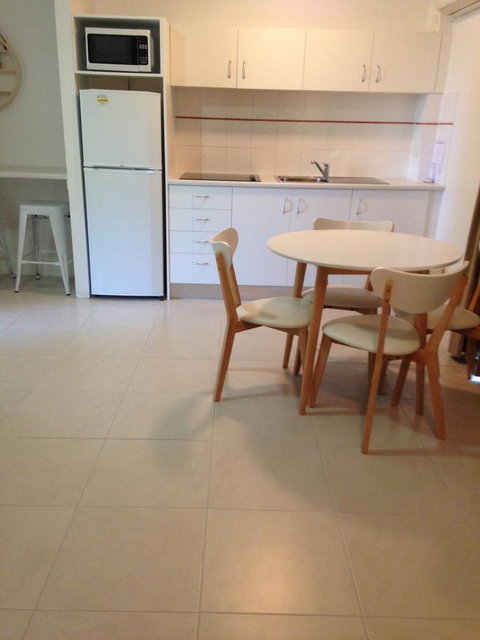 Chez Noosa Resort Motel - Accommodation Broadbeach 30