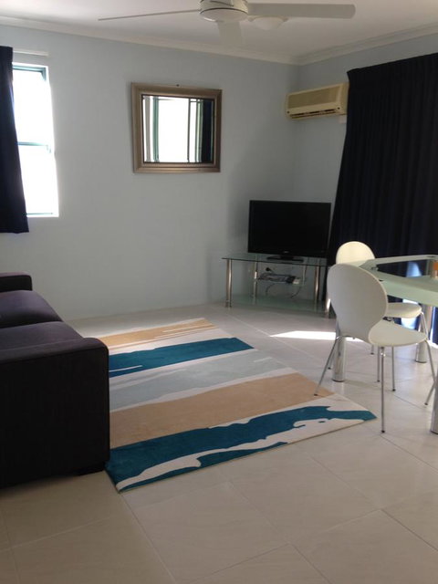 Chez Noosa Resort Motel - Accommodation Broadbeach 23