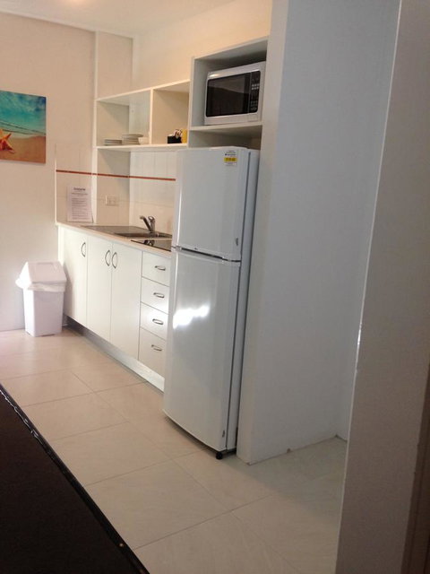 Chez Noosa Resort Motel - Accommodation Broadbeach 0
