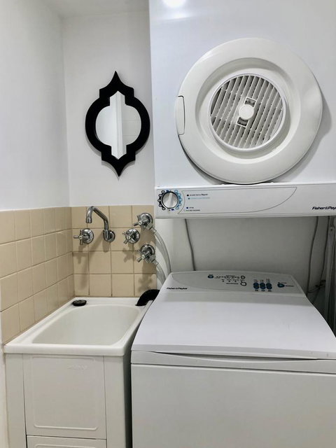 NOMAD - Luxe Apartment - Accommodation Broadbeach 40