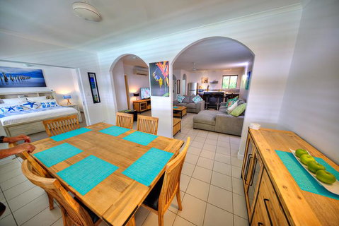 Mango Lagoon Sunbird Retreat - Accommodation Broadbeach 10