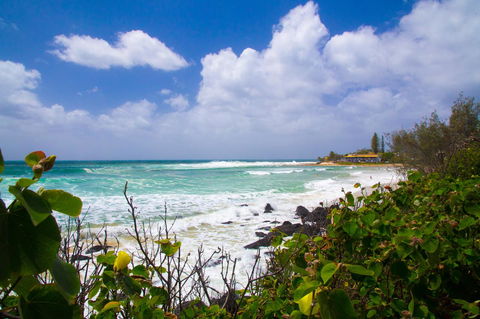 Rainbow Bay Backpackers - Accommodation Broadbeach 0