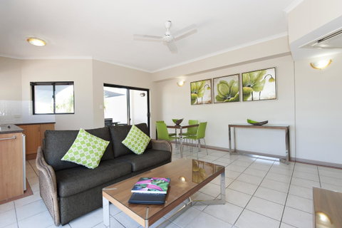Regal Port Douglas - Accommodation Broadbeach 4