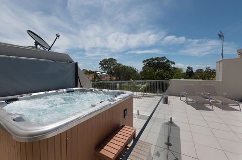 Noosa Tropicana - Accommodation Broadbeach 38