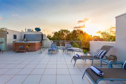 Noosa Tropicana - Accommodation Broadbeach 19