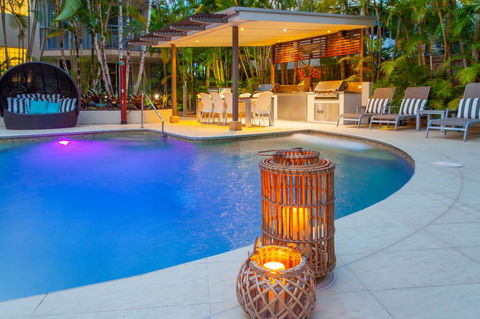 Noosa Tropicana - Accommodation Broadbeach 1
