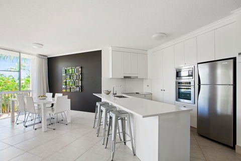 Noosa Tropicana - Accommodation Broadbeach 9