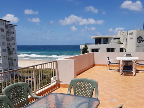 Surfers Chalet - Accommodation Broadbeach 37