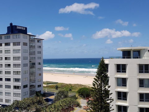 Surfers Chalet - Accommodation Broadbeach 25