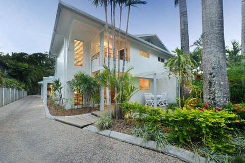 [ ANDY'S BEACH HOUSE ] - Accommodation Broadbeach 11