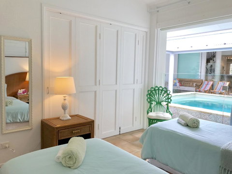[ ANDY'S BEACH HOUSE ] - Accommodation Broadbeach 32