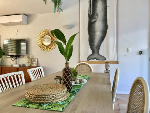 [ ANDY'S BEACH HOUSE ] - Accommodation Broadbeach 40