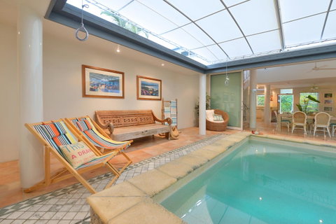 [ ANDY'S BEACH HOUSE ] - Accommodation Broadbeach 23