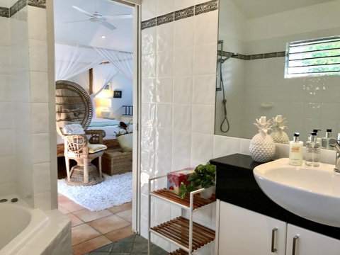 [ ANDY'S BEACH HOUSE ] - Accommodation Broadbeach 38