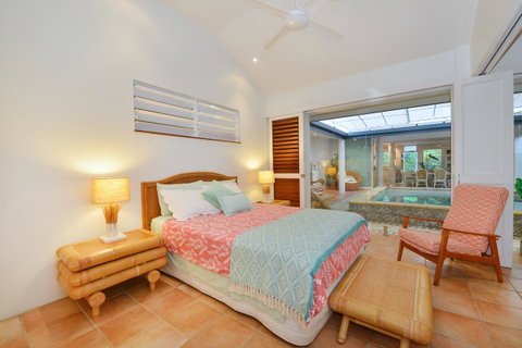 [ ANDY'S BEACH HOUSE ] - Accommodation Broadbeach 24