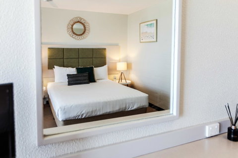 Greenmount Beach House - Accommodation Broadbeach 7