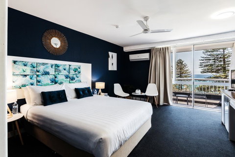 Greenmount Beach House - Accommodation Broadbeach 2