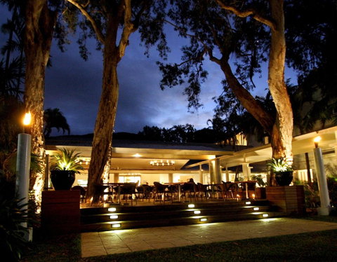 The Reef House Adults Retreat - Enjoy 28 Complimentary Inclusions - Accommodation Broadbeach 11