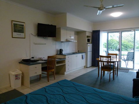 Madison Ocean Breeze Apartments - Accommodation Broadbeach 22