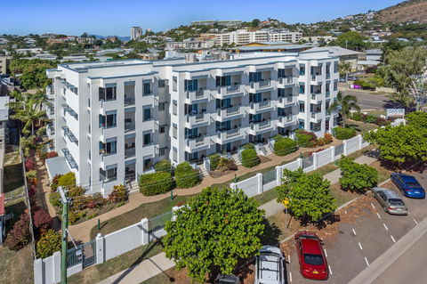 Madison Ocean Breeze Apartments - Accommodation Broadbeach 1