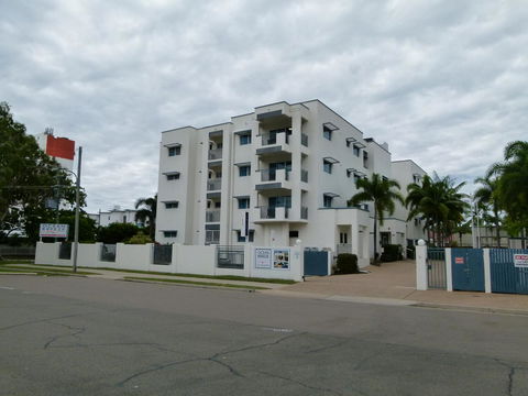 Madison Ocean Breeze Apartments - Accommodation Broadbeach 6